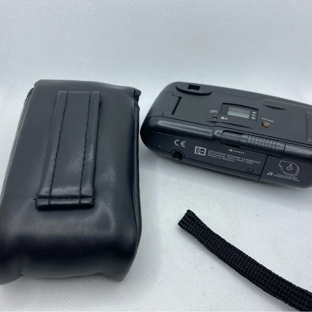 Kodak Advantix 3100AF Camera - Sleek Black Design